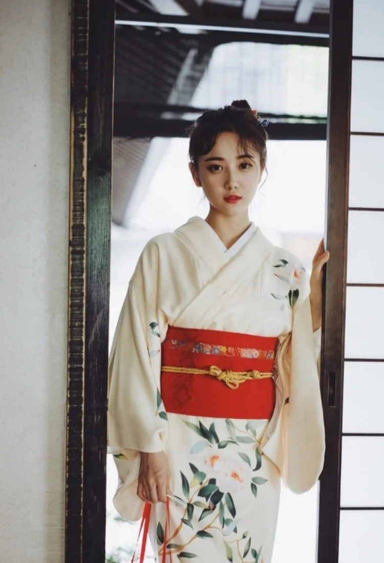 Kimono japonais femme blanc | hokota