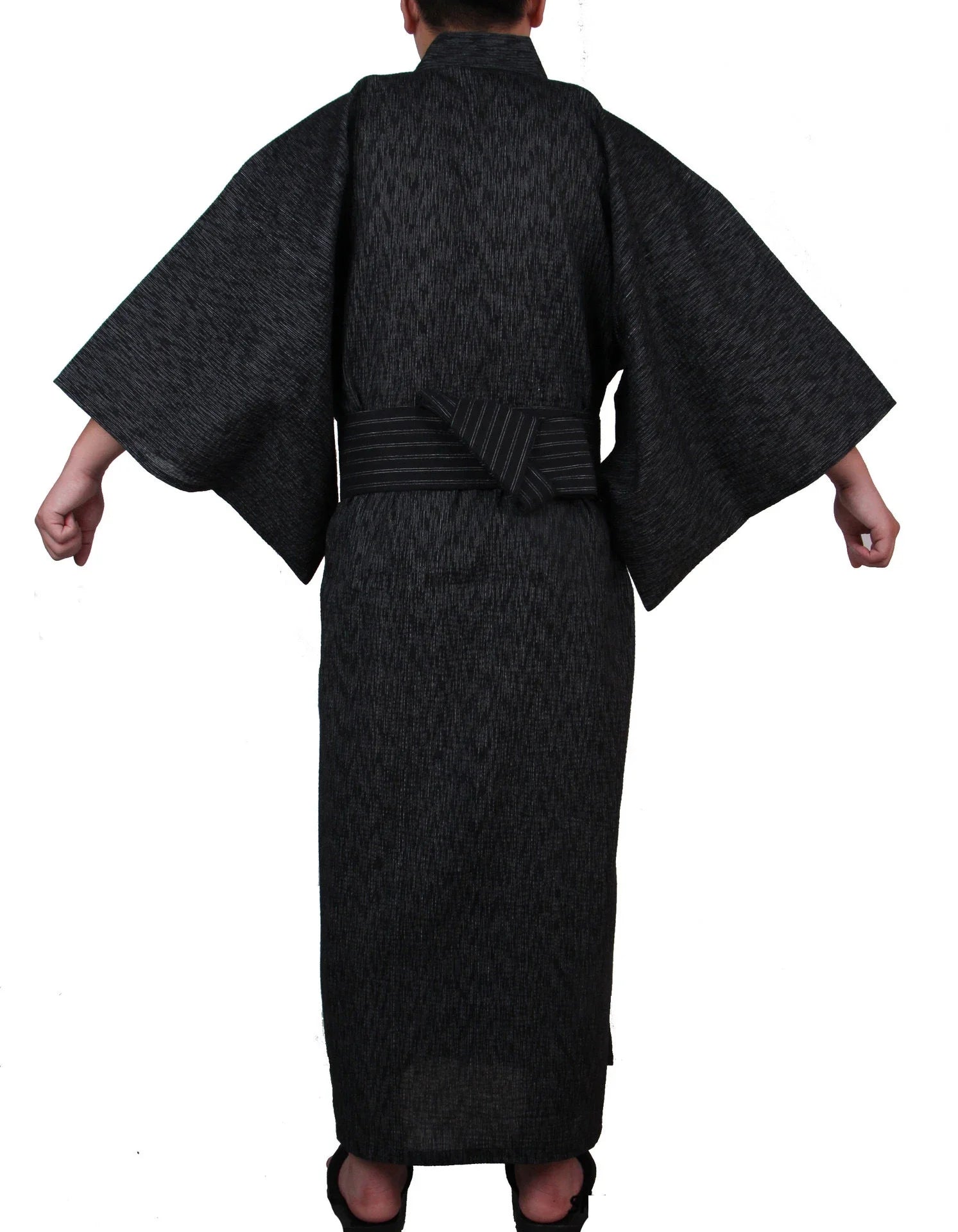 Kimono noir homme traditionnel | higashimatsuyama