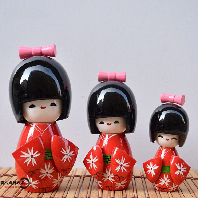 Poupée japonaise kokeshi | omuta